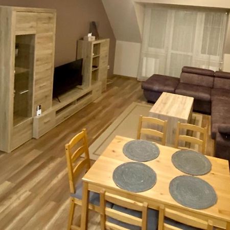 Barand Apartman Эгер Экстерьер фото